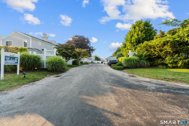 175 South End Road F37, East Haven, CT 06512