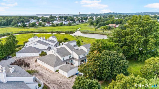 175 South End Road F37, East Haven, CT 06512