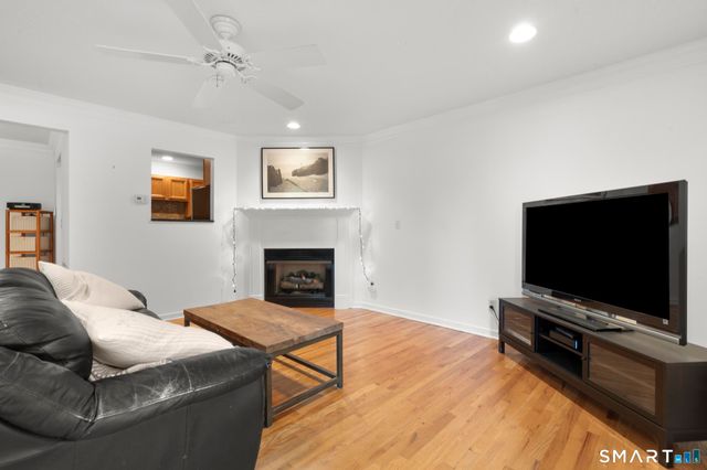 175 South End Road F37, East Haven, CT 06512