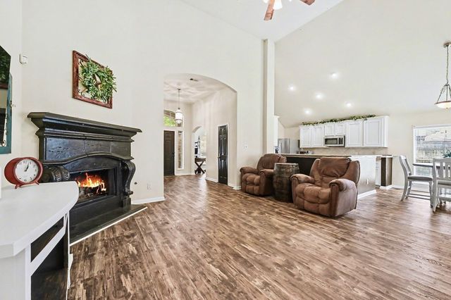 7418 Lakesage Lane, Richmond, TX 77407