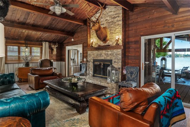 309 Shore Line Drive, Tool, TX 75143
