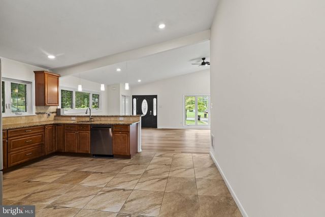 1525 ERBS MILL RD, Blue Bell, PA 19422