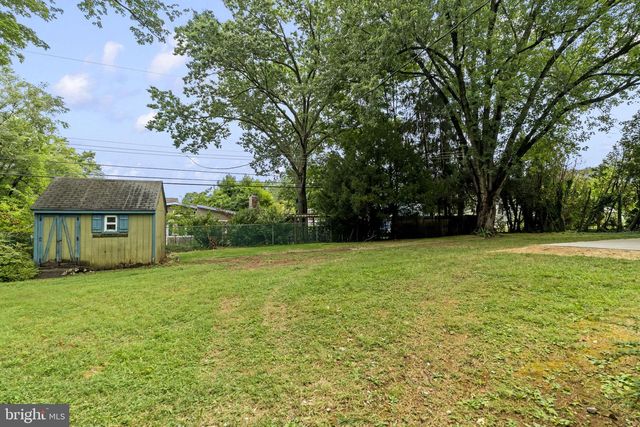1525 ERBS MILL RD, Blue Bell, PA 19422