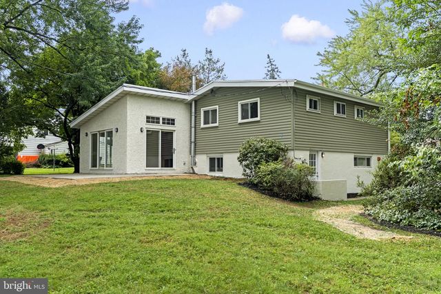 1525 ERBS MILL RD, Blue Bell, PA 19422