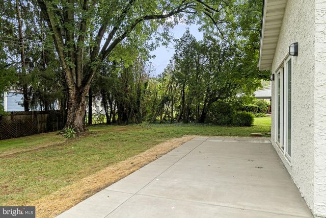 1525 ERBS MILL RD, Blue Bell, PA 19422