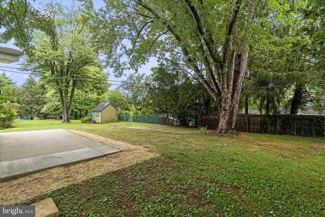 1525 ERBS MILL RD, Blue Bell, PA 19422