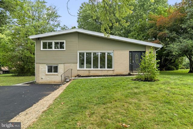 1525 ERBS MILL RD, Blue Bell, PA 19422