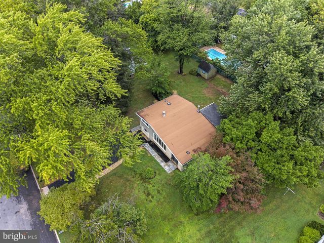 1525 ERBS MILL RD, Blue Bell, PA 19422