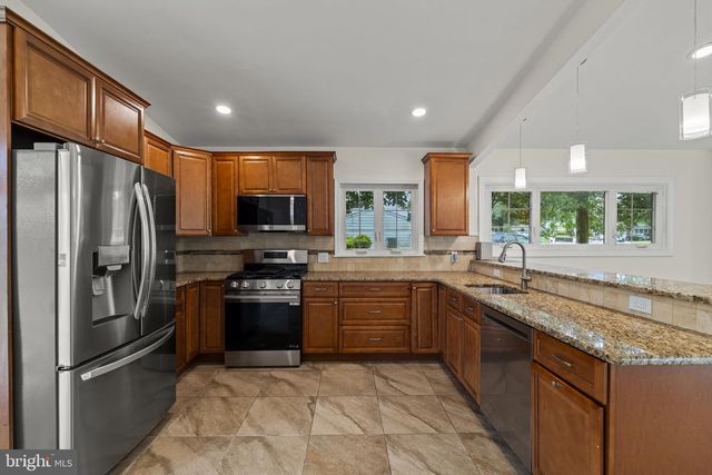 1525 ERBS MILL RD, Blue Bell, PA 19422