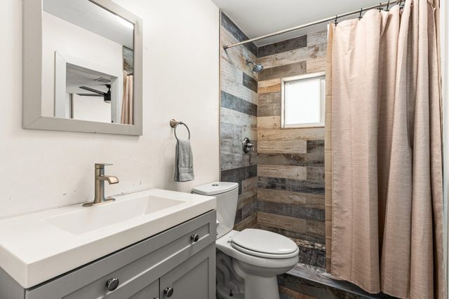 1121 N 66th Terrace, Hollywood, FL 33024