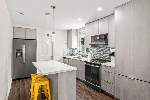 1121 N 66th Terrace, Hollywood, FL 33024