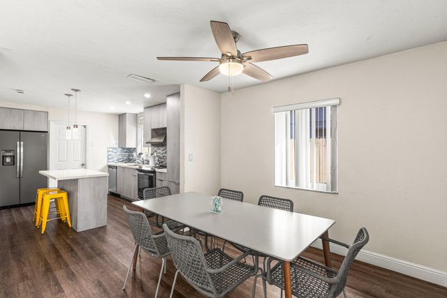 1121 N 66th Terrace, Hollywood, FL 33024