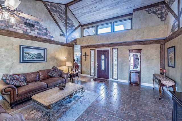 105 Maria Circle, Houma, LA 70360