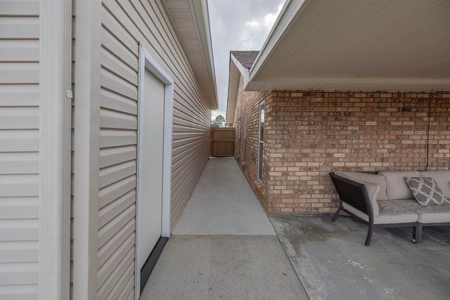 105 Maria Circle, Houma, LA 70360