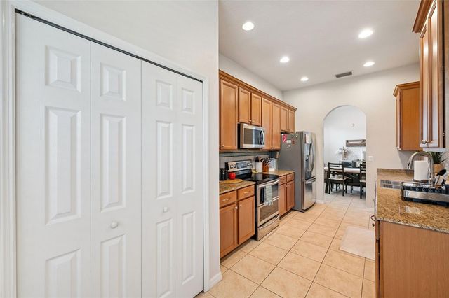 4641 ROLLING GREEN DRIVE, Wesley Chapel, FL 33543