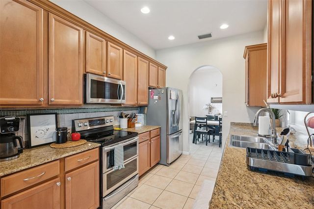 4641 ROLLING GREEN DRIVE, Wesley Chapel, FL 33543