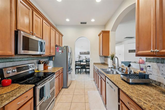 4641 ROLLING GREEN DRIVE, Wesley Chapel, FL 33543