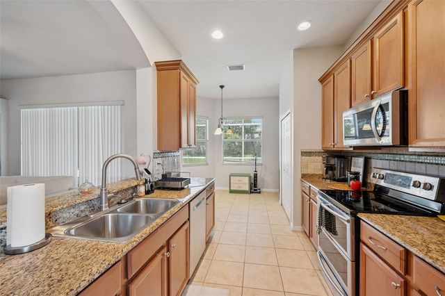 4641 ROLLING GREEN DRIVE, Wesley Chapel, FL 33543