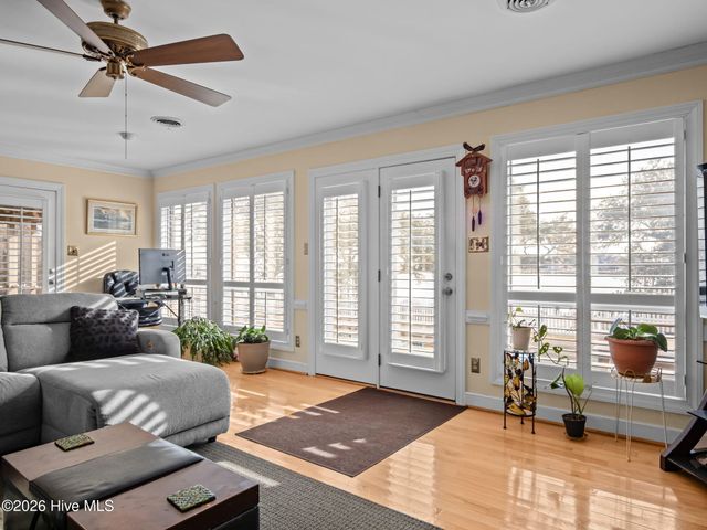 200 Pelican Drive, Newport, NC 28570