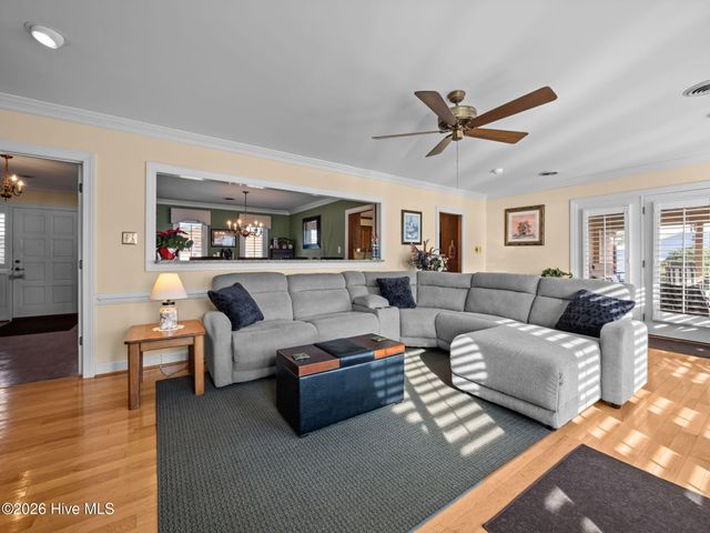 200 Pelican Drive, Newport, NC 28570