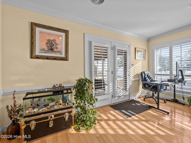 200 Pelican Drive, Newport, NC 28570