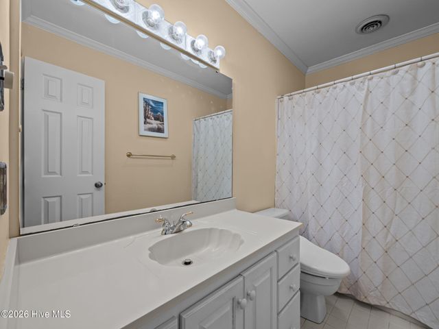 200 Pelican Drive, Newport, NC 28570