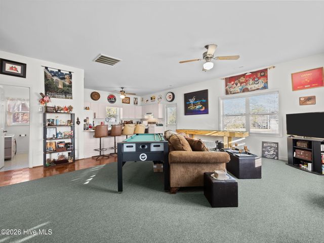 200 Pelican Drive, Newport, NC 28570