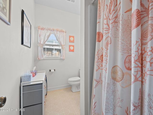 200 Pelican Drive, Newport, NC 28570