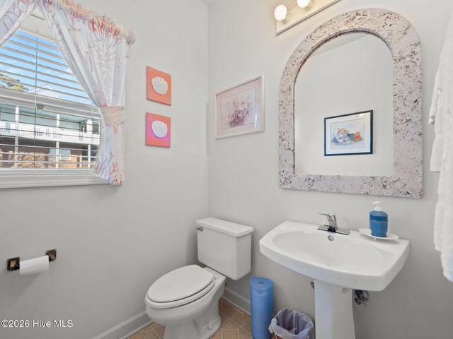 200 Pelican Drive, Newport, NC 28570