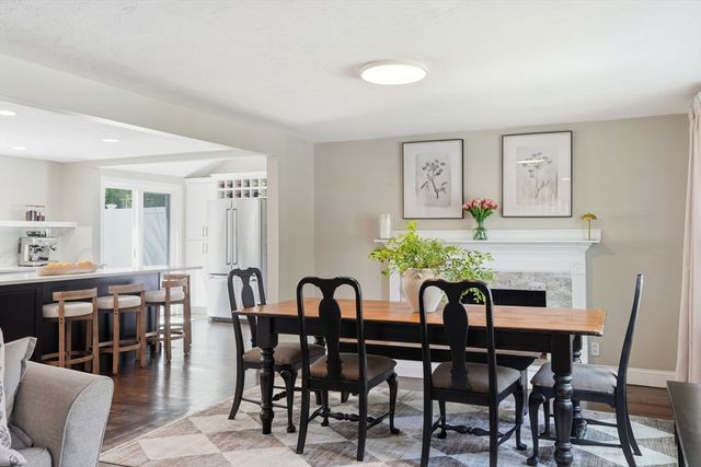 65 Lake St, Braintree, MA 02184