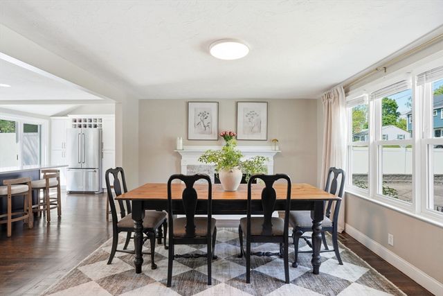 65 Lake St, Braintree, MA 02184