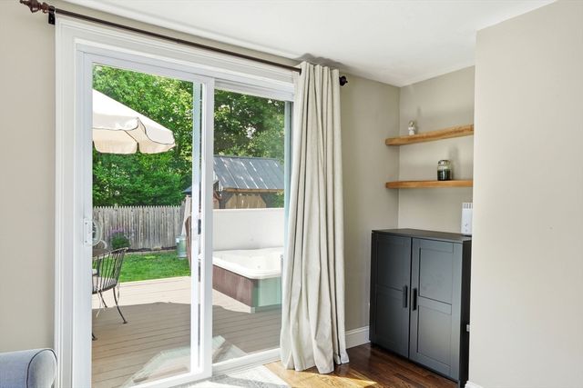 65 Lake St, Braintree, MA 02184