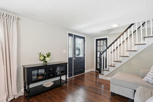 65 Lake St, Braintree, MA 02184