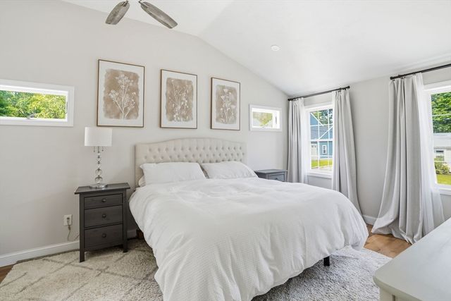 65 Lake St, Braintree, MA 02184