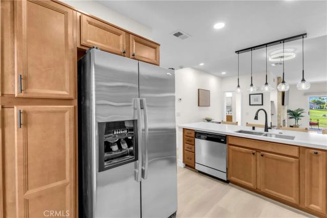 143 Desert Falls Circle, Palm Desert, CA 92211