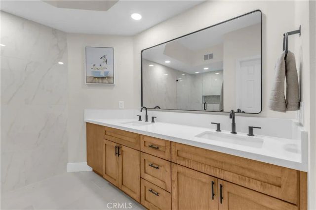 143 Desert Falls Circle, Palm Desert, CA 92211