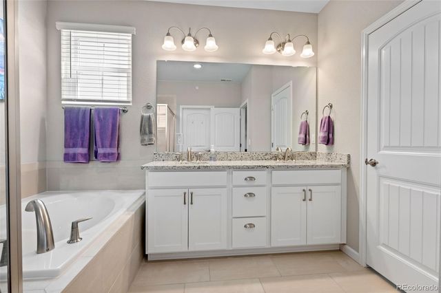 24756 E Calhoun Place C, Aurora, CO 80016