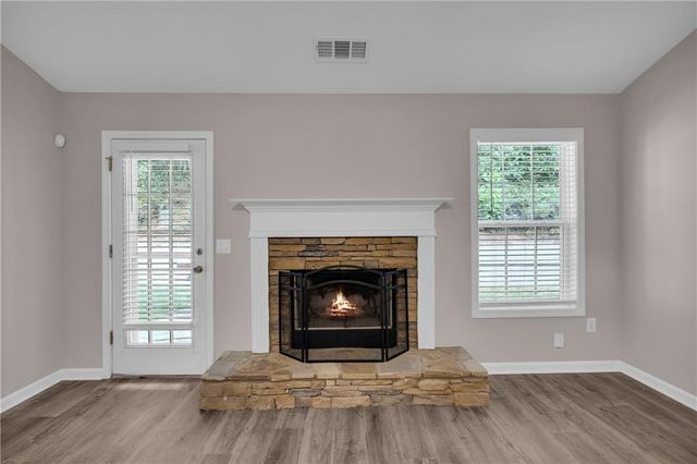 2789 Wynhaven Oaks Way, Lawrenceville, GA 30043