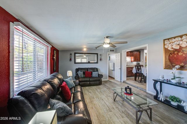 1652 W 2ND Street, Mesa, AZ 85201