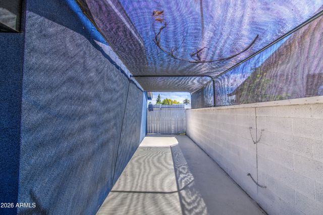 1652 W 2ND Street, Mesa, AZ 85201