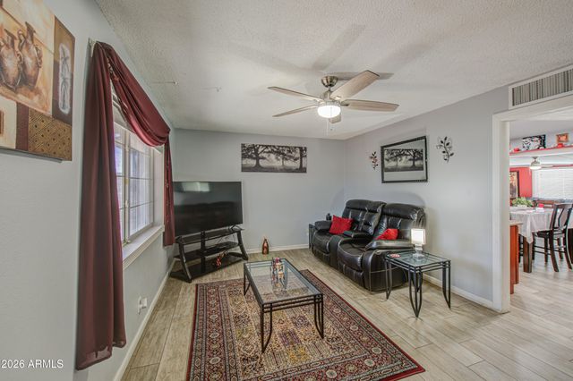 1652 W 2ND Street, Mesa, AZ 85201