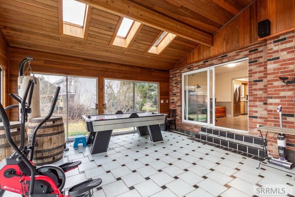 Image 22 of property listing at 3715 S 5th W, Idaho Falls, ID 83404