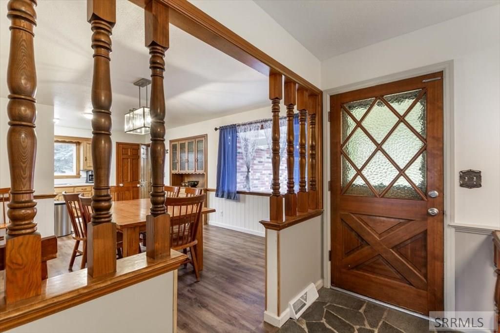 Image 25 of property listing at 3715 S 5th W, Idaho Falls, ID 83404