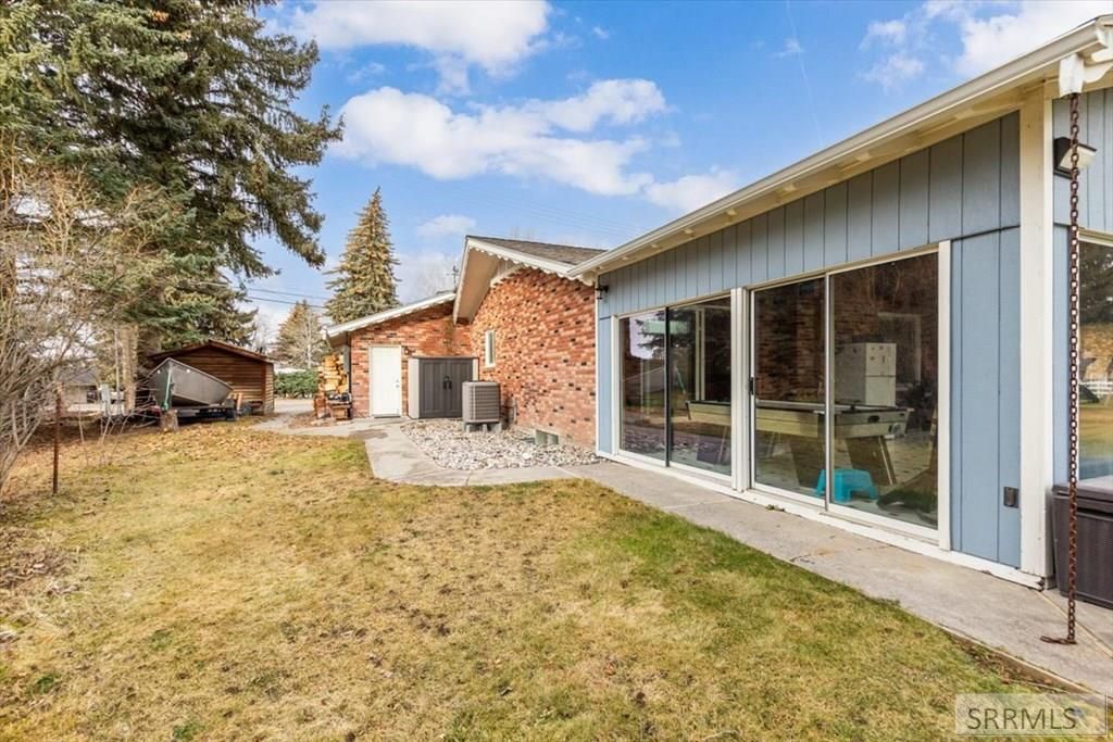 Image 30 of property listing at 3715 S 5th W, Idaho Falls, ID 83404