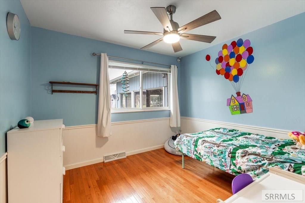 Image 8 of property listing at 3715 S 5th W, Idaho Falls, ID 83404