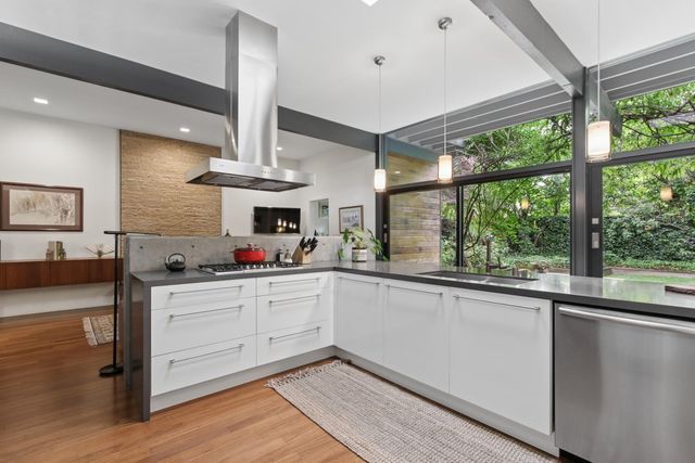 1114 Purdue Dr, Davis, CA 95616