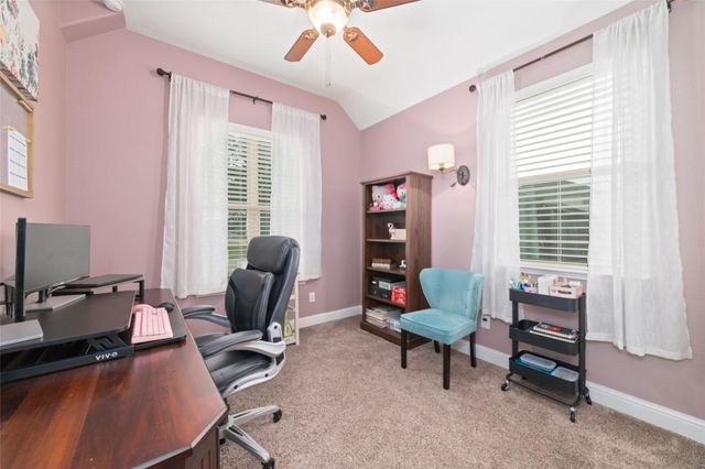 1902 Emerald Breeze Court, Pearland, TX 77089