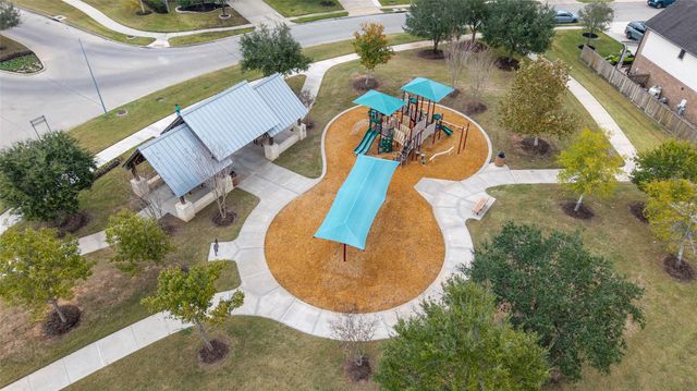 1902 Emerald Breeze Court, Pearland, TX 77089