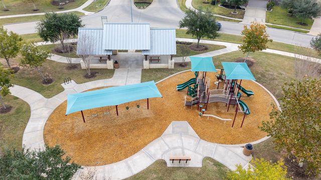 1902 Emerald Breeze Court, Pearland, TX 77089