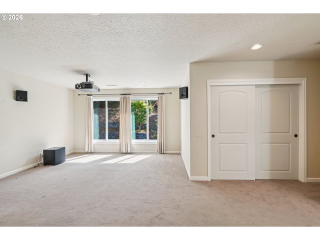 1224 TYNDALL Ct, Lake Oswego, OR 97034